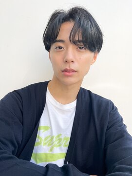 ジョエミバイアンアミ(joemi by Un ami) (joemi 新宿)簡単スタイリングのセンター分けマッシュヘア 近江