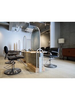 【JR立川駅3分】ゆったりとした上質な空間とハイセンスな技術で至福のサロンタイムをご提案◎[立川]