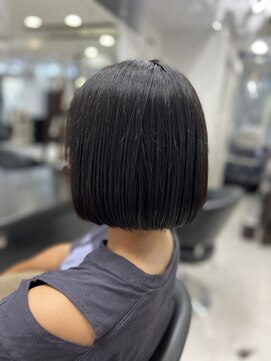 アイズ 本厚木(AIZU) ナチュラルショートボブ