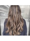 ハイライトカラーのロングレイヤー