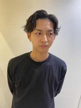 アメリエギャルソン 岩槻店(amelie et garcon) センターパート【メンズパーマ】