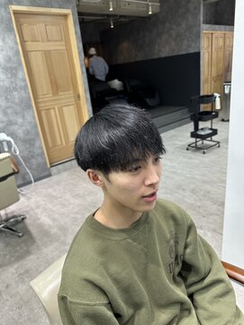 フォンド 津田沼(fond.) ダークアッシュ/アッシュブラック/カルマパーマ/ベリーショート