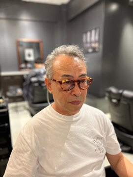 ザマンリバレッジニューヨーク(THE MAN LeverageNewYork) 大人外国人風ショート：大村　大心