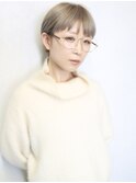 天神【BIRTH】くすみベージュ×耳かけオン眉マッシュショート