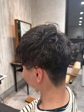 エヌアンドエー 杉戸高野台店(N&A) クセ毛風ナチュラル×動きのあるニュアンスパーマ　ツーブロック