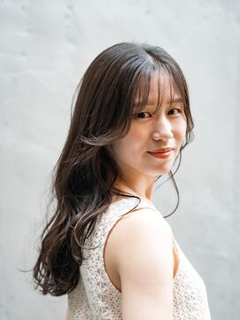 レム(REM) 外ハネ韓国スタイル