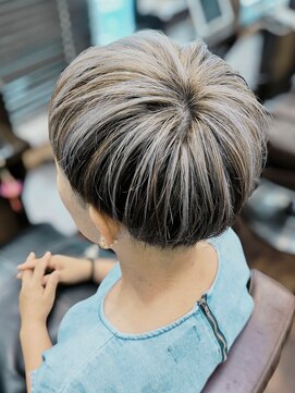 エクラートエール 大宮東口店(ECLART aile) 【Anne】個性派アンブレラカラー刈り上げマッシュ女子【LADIES】