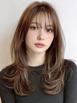 エミイ 鎌倉(eMii.) ロングレイヤーカットヘア