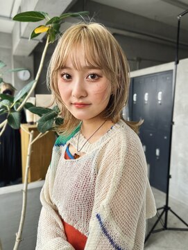 テトヘアー(teto hair) ケアブリーチ　ブリーチカラー　レイヤースタイル　ダブルカラー