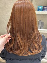 シベル(sibell)&nbsp;ミディアムレイヤーカット顔周りレイヤーウルフハッシュカット