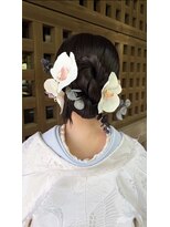 ミニミニヌー(32 mini noeud) ブライダルヘアメイク