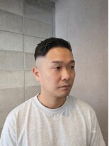 ワンワンオー バーバーショップ コンチネンタル(@110 BARBER SHOP continental) サイドパートフリンジカットミドルフェード