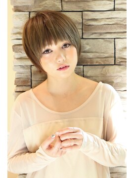 レウナ 外苑前(Reuna) 大人可愛いひし形ショート