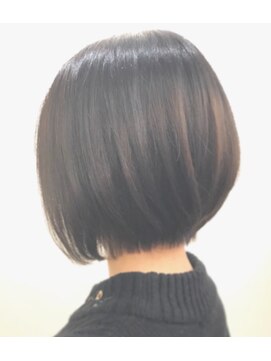 ビアンコ(BlANCO) 【BLANCO】乾かすだけで襟足すっきりショートボブ（笹見治美）