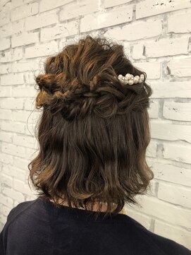 トランクス(TORANK'S) ハーフアップボブアレンジ