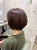 暗めのレッド