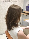 20代30代40代50代トップのボリュームとくびれをつくるレイヤー