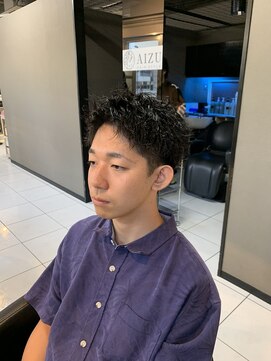 アイズ 海老名(AIZU) スウィングアップバングジェットモヒカンツイストパーマフェード