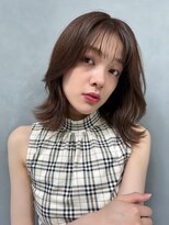 サンバレー(SUNVALLEY)&nbsp;外ハネくびれミディアムアッシュブラウン