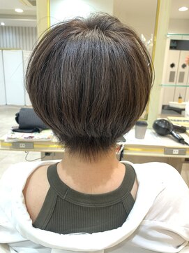 アッシュ 仙川店(Ash) 大人ショートボブ丸みショートカットマッシュショート前髪あり