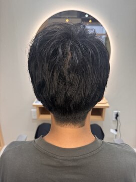 イゾラ(isola) 【isola】ツーブロック×刈り上げ/メンズショート/清潔感