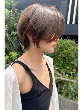 トルネード(TORNADO) 外国人風前下がりレイヤーショート　n6.14