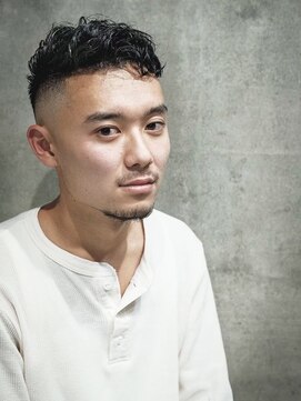 ダグラスヘア キングスワン 一宮(Douglas hair King's one) 【スキンフェード】メンズパーマフェード