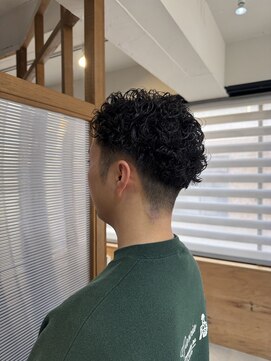 ウタシロイロ(uta shiroiro) パーマ