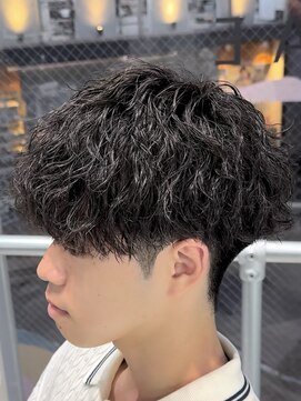 オーバル ジングウマエ(OVARL jingumae) 縦落ちツイストスパイラルラウンドマッシュ