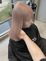 シア(XIA) ミルクティーベージュにほんのりピンク