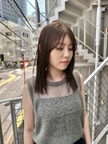 サイズ(cyez)&nbsp;フェイスレイヤーにパツンとライン