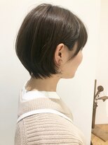 アテナ 六本松店(ATENA) 耳にかけてもスッキリ見える大人ショートボブ