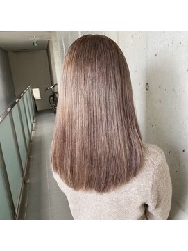 ガルボ ヘアー(garbo hair) #ハイトーン #ベージュ #ケアブリーチ #ブリーチ
