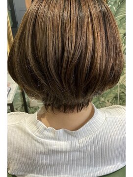 マドゥーズ ヘアショップ(Madoo's hair shop) 大人ショート
