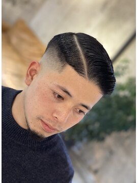 サップ 茨木店(Sup) 茨木市フェードカット/高槻スキンフェード/サイドパート/大阪