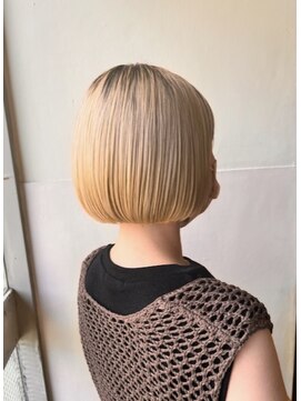 ニコナチカ(nico nachika) インナー刈り上げボブ