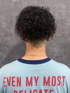 メロウ 神戸三宮(mellow) スキンフェード / パーマスタイル