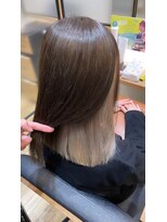 ポート 蕨(PORT) グレー×ホワイトベージュ【 千田 理紗 】