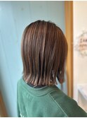 切りっぱなしボブナチュラルハイライト