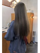 ニール 名古屋 伏見 丸の内(NEELU)&nbsp;【Neelu__rie】ハーフブリーチで作る、オリーブベージュ