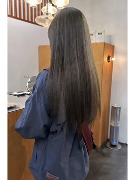 ニール 名古屋 伏見 丸の内(NEELU) 【Neelu__rie】ハーフブリーチで作る、オリーブベージュ