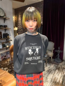 トレンチ(TRENCH) ボブ レイヤー デザインカラー ケアブリーチ