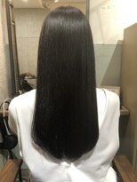 ガーディナ(Gardina)&nbsp;ダークカラー　髪質改善ストレート　ヘッドスパ　艶髪　白髪染め