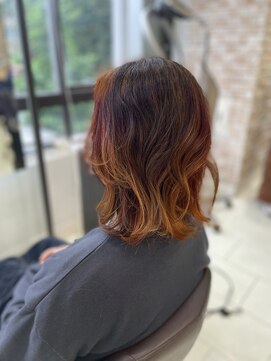 マニッシュ 三鷹駅前店 大人ベージュオレンジカラー