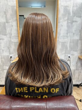 シアン(CYAN) ベージュハイライト