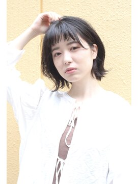 タヒエ(tahie) ショートボブ／外ハネ