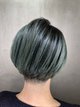 テテ(TETE) グリーングラデーション 長堀橋×心斎橋