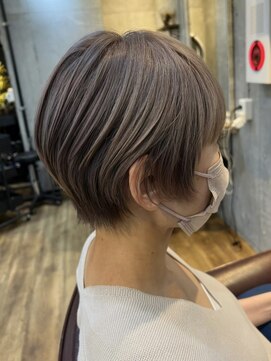 リィリ バイ ロダット 横浜(rili by LODAT) ショートボブ×シアーグレージュ【rili横浜】