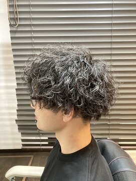 ガイズ ヘアー イサミ(GUY'S HAIR 133) ツイストスパイラル/波巻きスパイラル/フェード