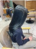 ブルーブラック